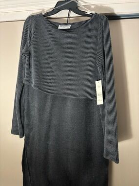 Black and Gray Ribbed Long Sleeve Midi Dress